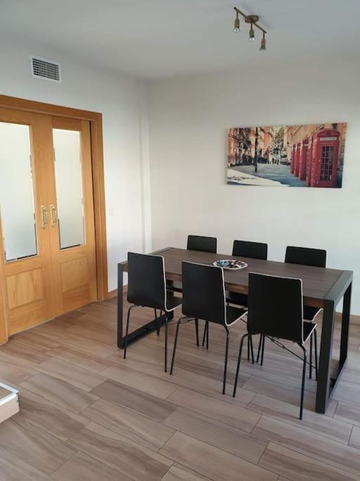 Chalet Ifema 5 Habitaciones 4 Banos, Parking Free マドリード エクステリア 写真