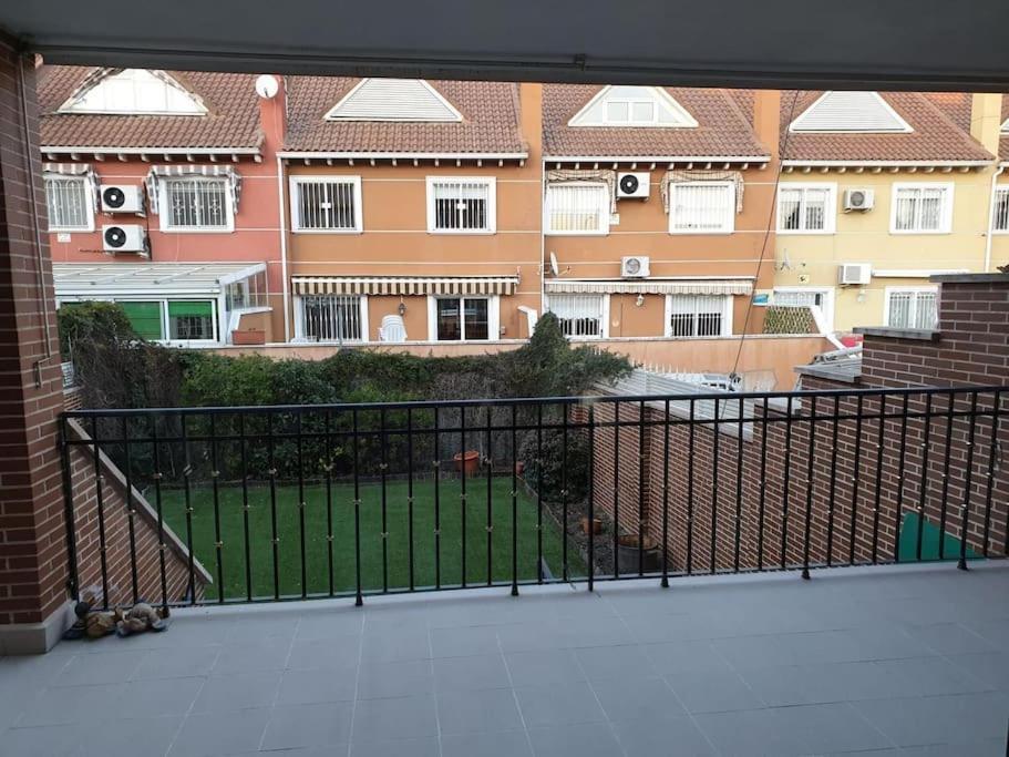 Chalet Ifema 5 Habitaciones 4 Banos, Parking Free マドリード エクステリア 写真