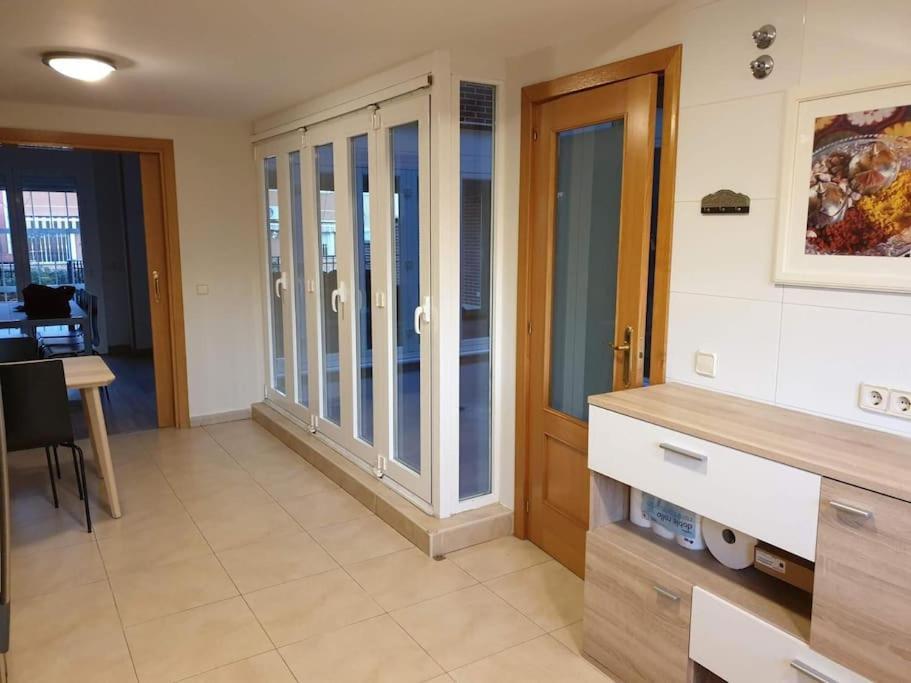 Chalet Ifema 5 Habitaciones 4 Banos, Parking Free マドリード エクステリア 写真